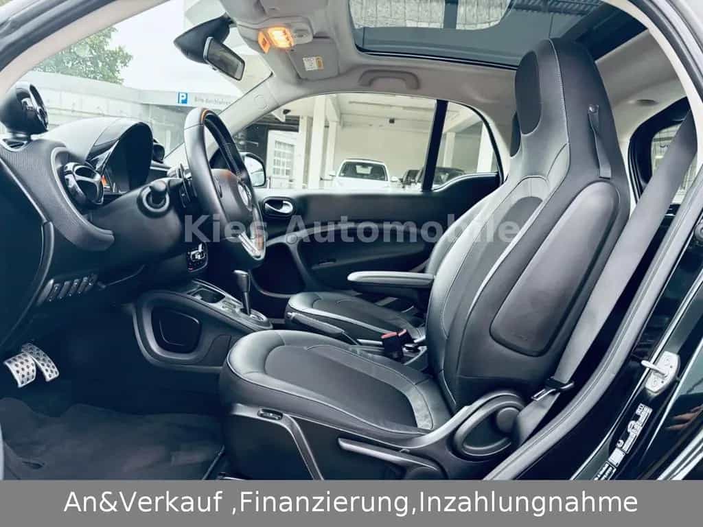 Smart ForTwo Brabus 109Ps AUTM/NAVI/SITZH/PANO/JBL/PDC 04/2018-photo-15