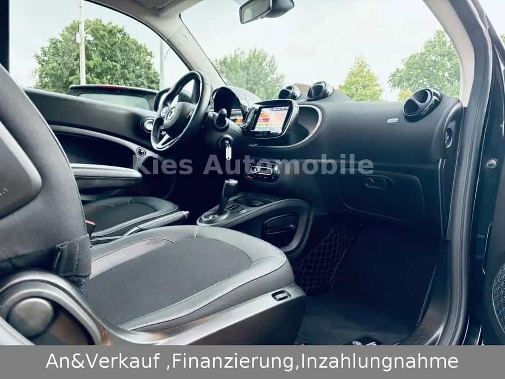 Smart ForTwo Brabus 109Ps AUTM/NAVI/SITZH/PANO/JBL/PDC 04/2018-photo-16