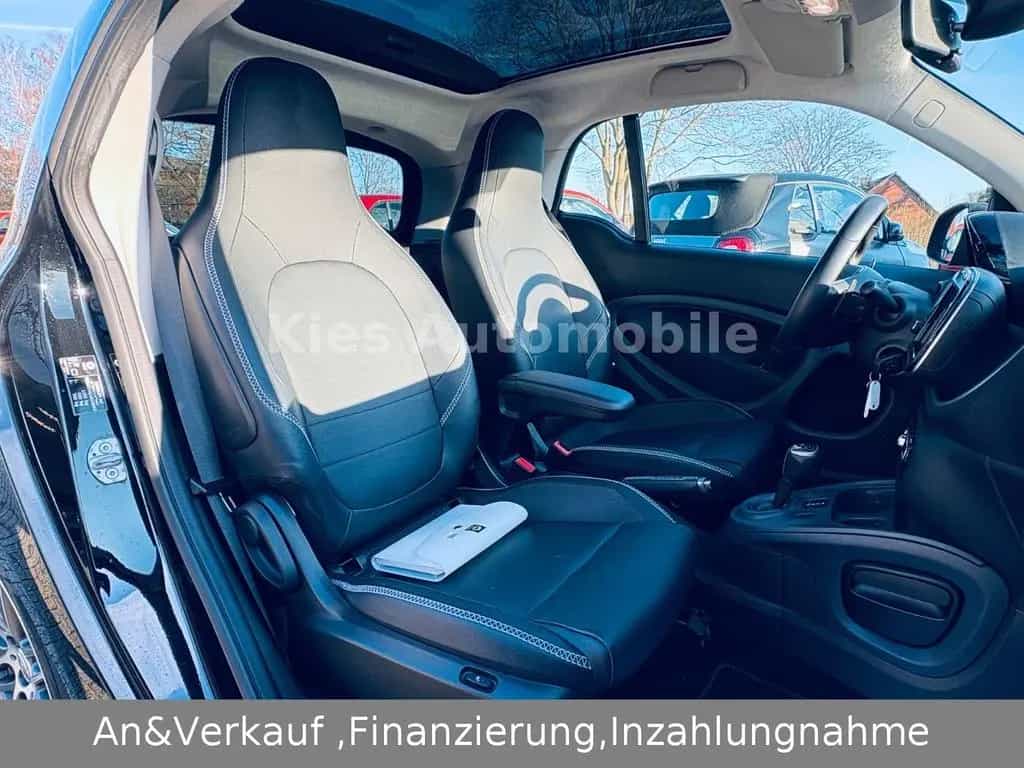 Smart ForTwo Brabus Xclusive 109Ps LEDER/JBL/NAVI/PANO 07/2017-photo-19