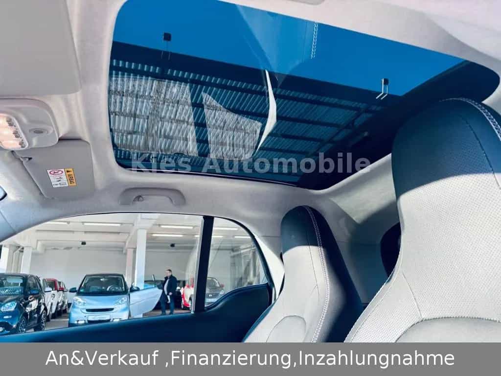 Smart ForTwo Brabus Xclusive 109Ps LEDER/JBL/NAVI/PANO 07/2017-photo-22