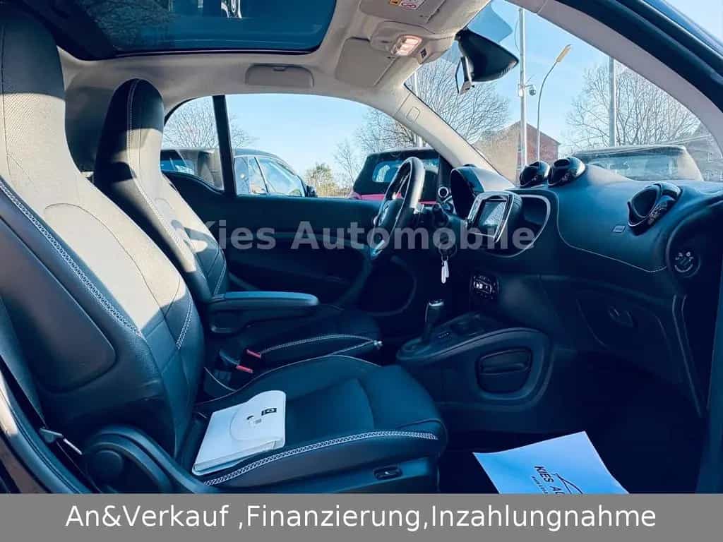 Smart ForTwo Brabus Xclusive 109Ps LEDER/JBL/NAVI/PANO 07/2017-photo-23