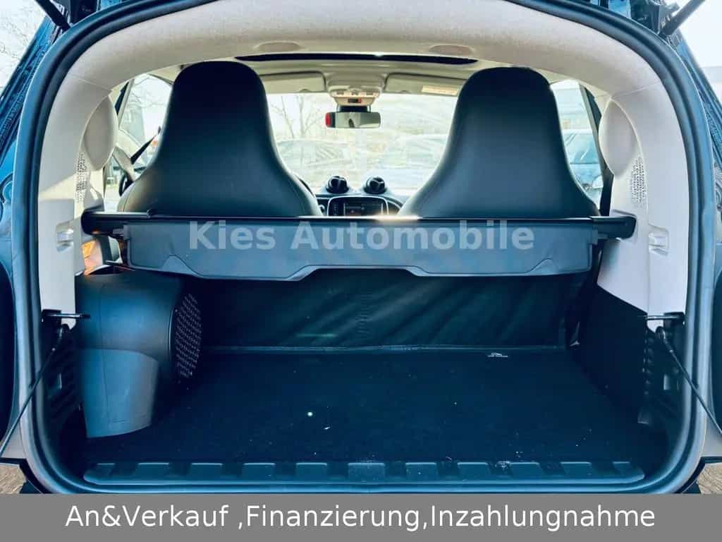 Smart ForTwo Brabus Xclusive 109Ps LEDER/JBL/NAVI/PANO 07/2017-photo-24
