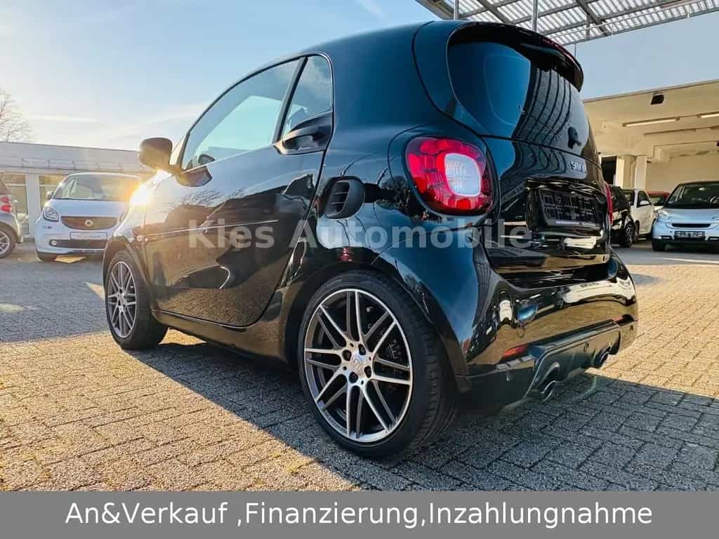 Smart ForTwo Brabus Xclusive 109Ps LEDER/JBL/NAVI/PANO 07/2017-photo-3