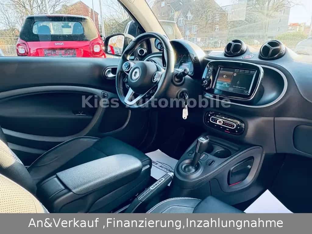 Smart ForTwo Brabus Xclusive 109Ps LEDER/JBL/NAVI/PANO 07/2017-photo-9