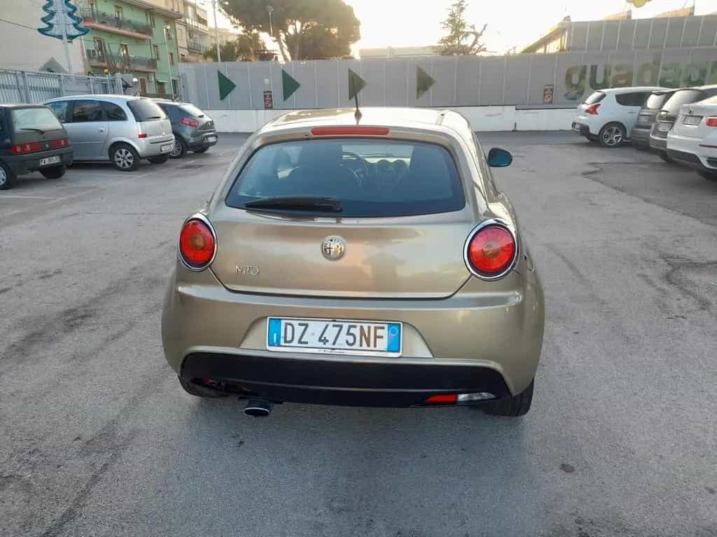 Alfa Romeo MiTo 1.6 JTDm 16V Distinctive Sport P 02/2010-photo-4