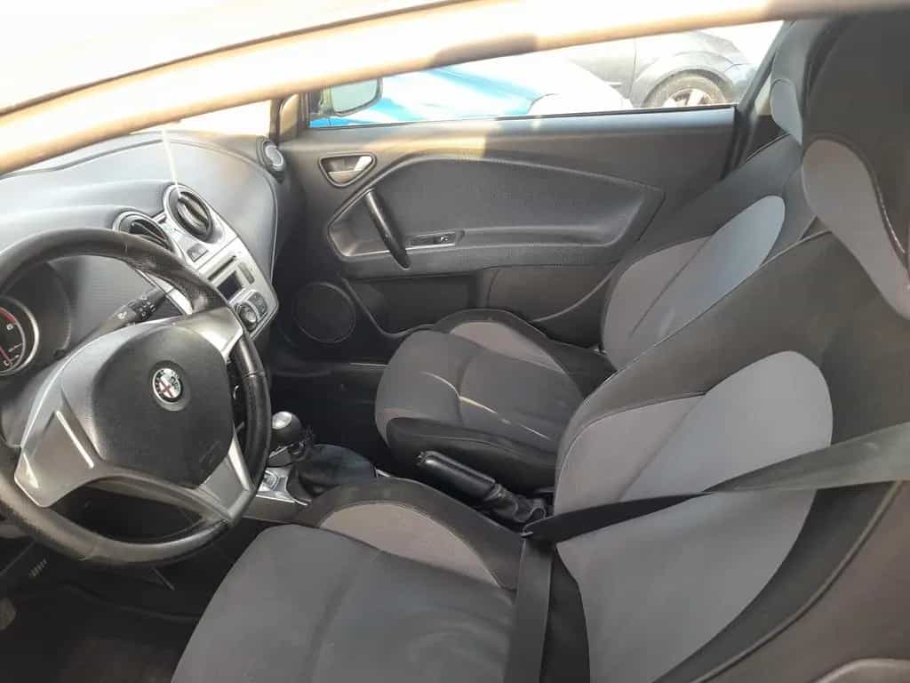 Alfa Romeo MiTo 1.6 JTDm 16V Distinctive Sport P 02/2010-photo-6
