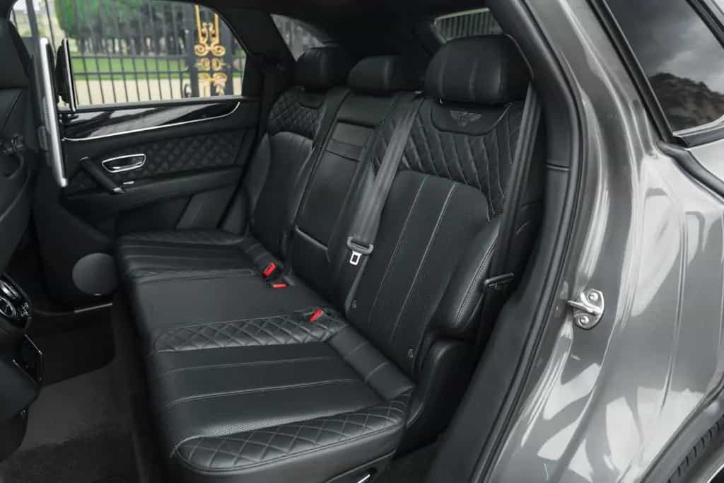 Bentley Bentayga 6.0 W12 - first hand, 30 900 kms 03/2018-photo-11
