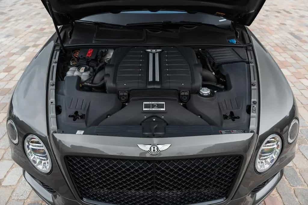 Bentley Bentayga 6.0 W12 - first hand, 30 900 kms 03/2018-photo-22
