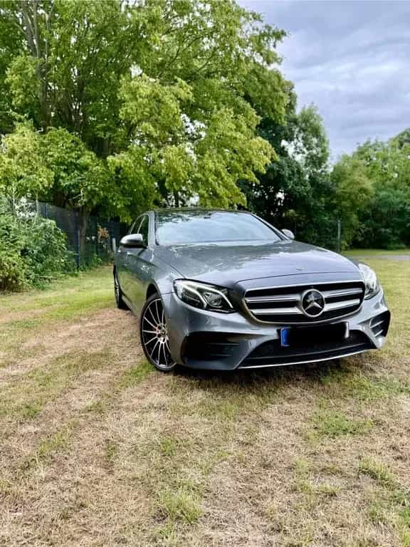 Mercedes-Benz E 400 4MATIC AMG HUD 360Kamera 07/2018-photo-0