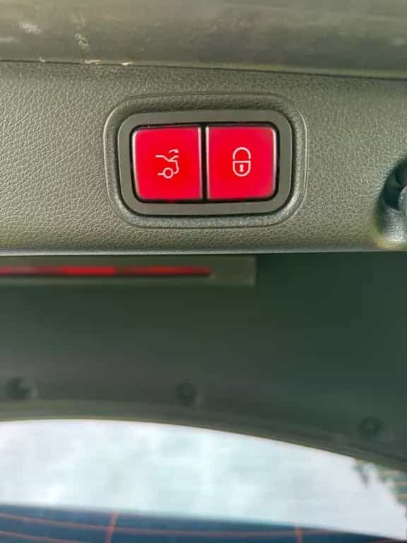Mercedes-Benz E 400 4MATIC AMG HUD 360Kamera 07/2018-photo-11