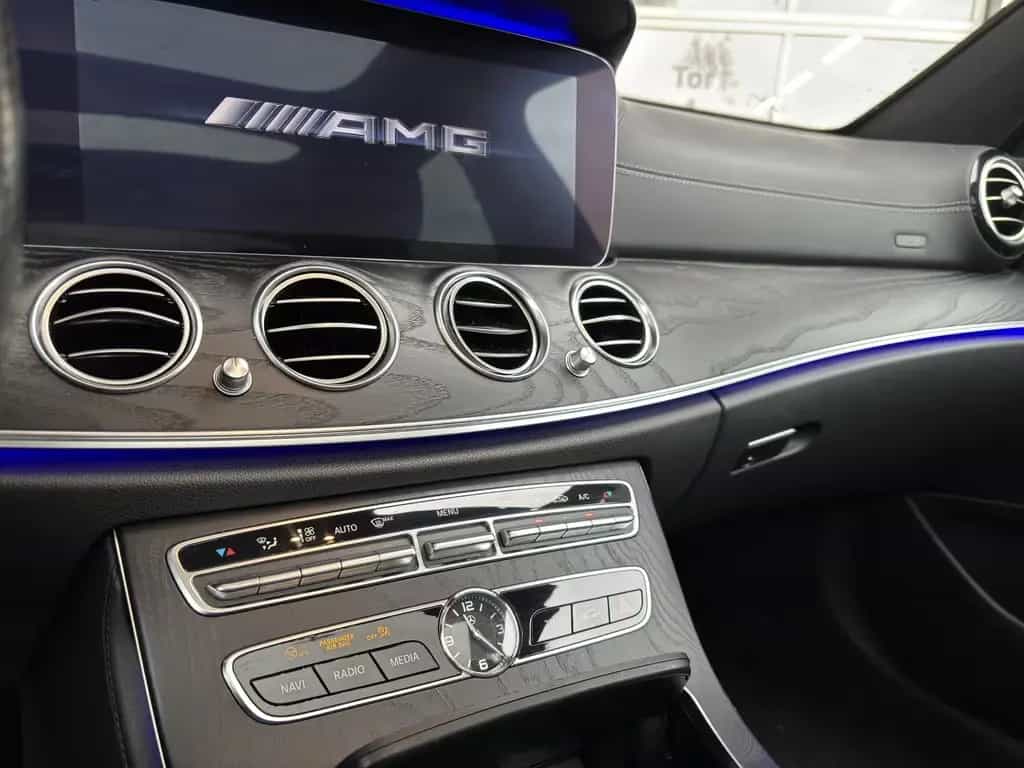 Mercedes-Benz E 53 AMG 4Matic+Distronic+ Airmatic Leder Navi 04/2019-photo-17