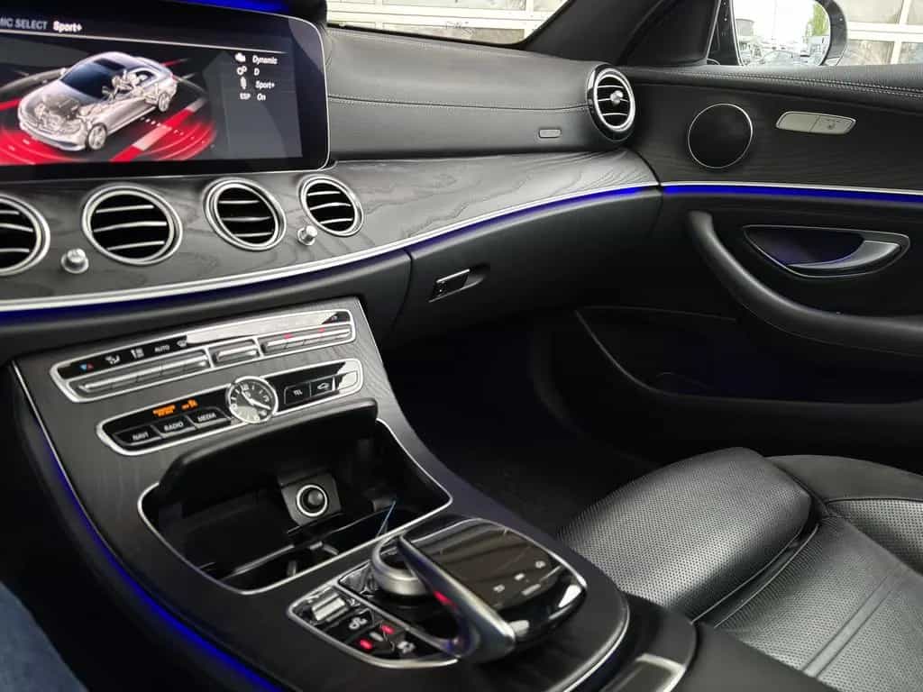 Mercedes-Benz E 53 AMG 4Matic+Distronic+ Airmatic Leder Navi 04/2019-photo-26