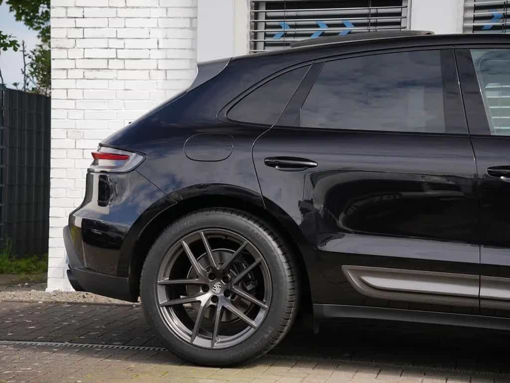 Porsche Macan T BURMESTER-ACC-LUFTF.-PANO-18WEGE-VOLL 01/2023-photo-14
