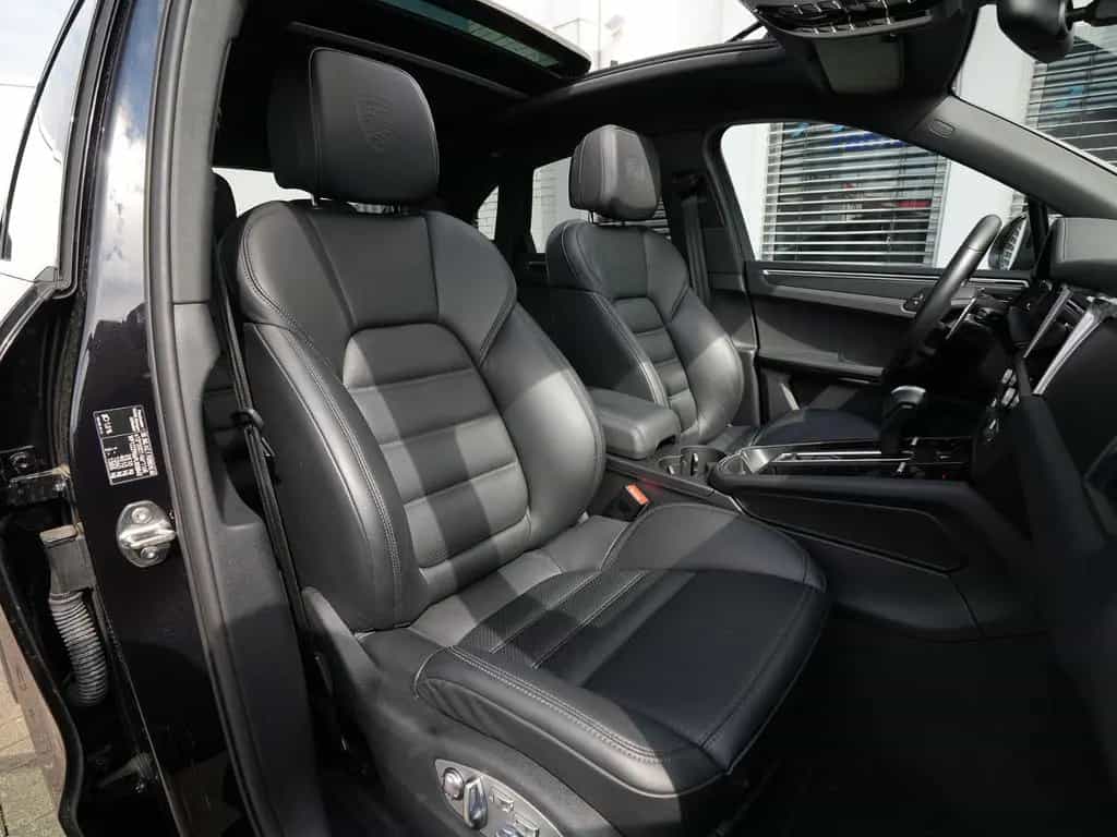 Porsche Macan T BURMESTER-ACC-LUFTF.-PANO-18WEGE-VOLL 01/2023-photo-21