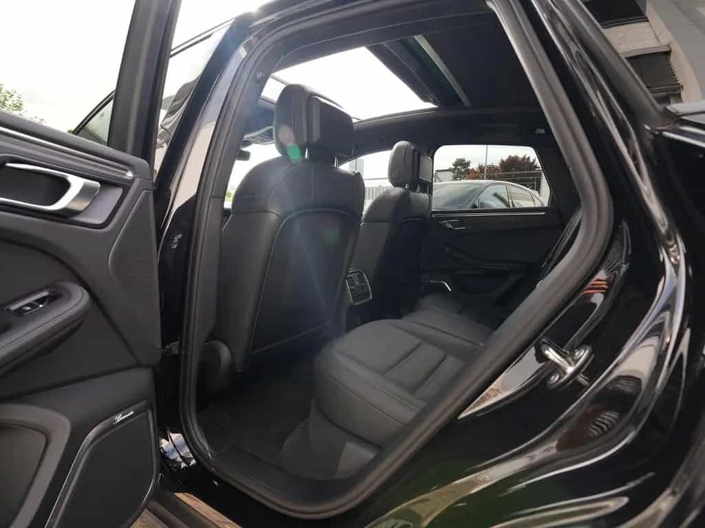 Porsche Macan T BURMESTER-ACC-LUFTF.-PANO-18WEGE-VOLL 01/2023-photo-38