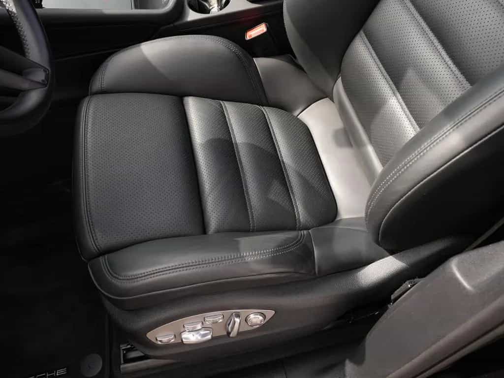 Porsche Macan T BURMESTER-ACC-LUFTF.-PANO-18WEGE-VOLL 01/2023-photo-45