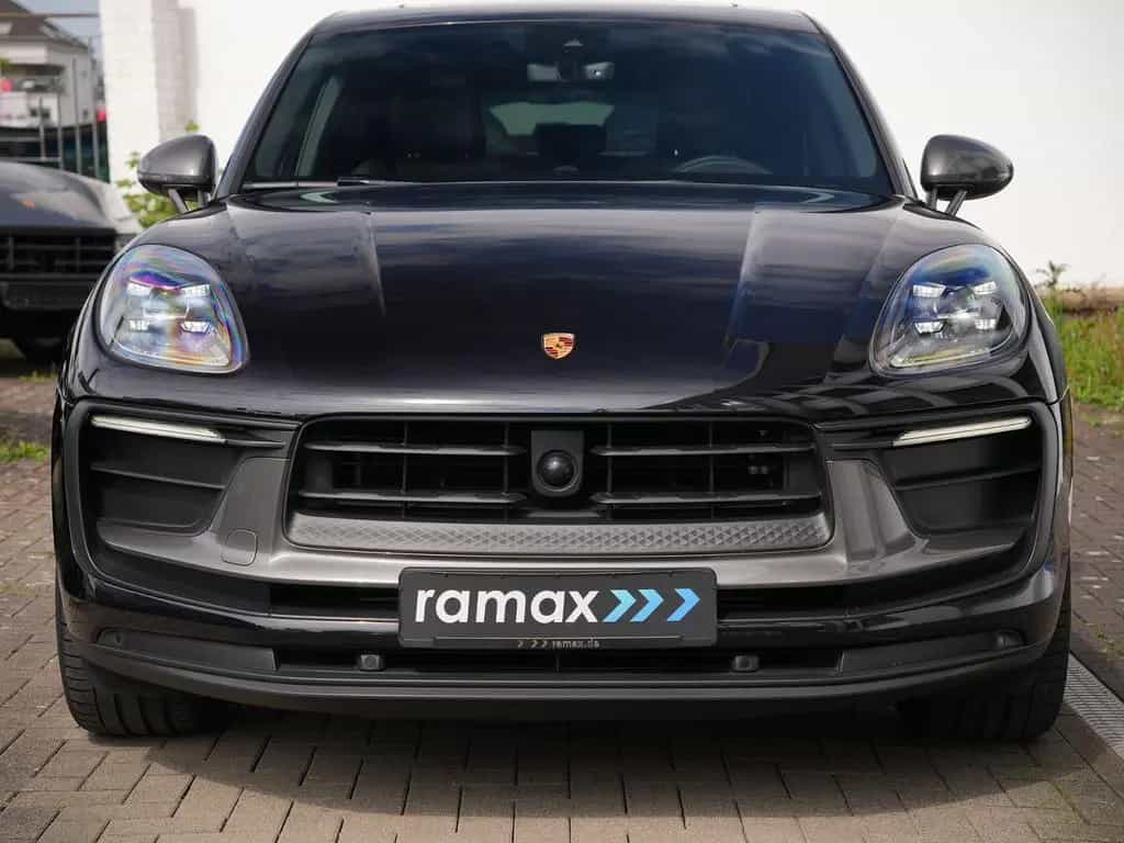 Porsche Macan T BURMESTER-ACC-LUFTF.-PANO-18WEGE-VOLL 01/2023-photo-47