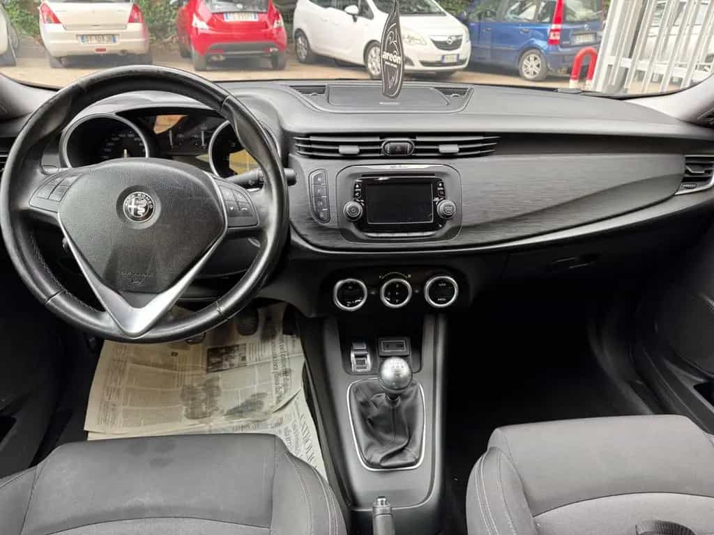Alfa Romeo Giulietta 1.6 JTDm 120 CV 05/2016-photo-12