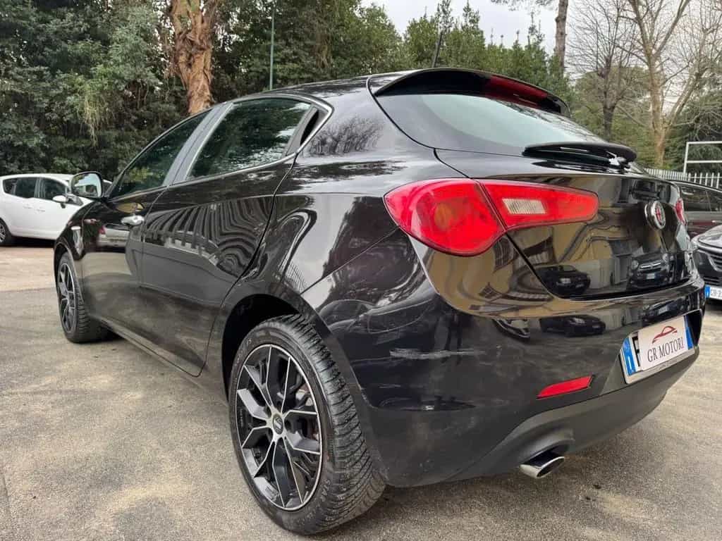 Alfa Romeo Giulietta 1.6 JTDm 120 CV 05/2016-photo-4