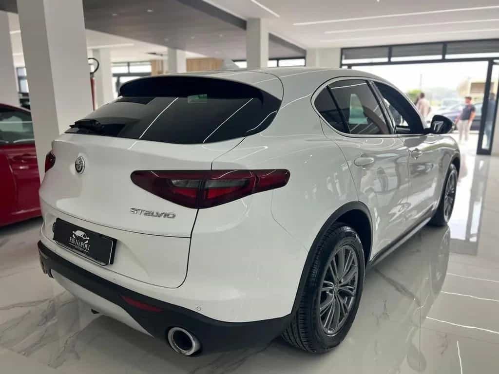 Alfa Romeo Stelvio 2.2 Turbodiesel 180 CV AT8 RW 12/2017-photo-3