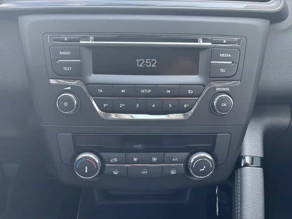 Renault Kadjar 1.2 TCe Life Klima Bluetooth Tempomat Fre 06/2018-photo-10