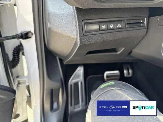 Peugeot 3008 GT 1.5 Navi MirrorLink Pa no 360KAM ACC Foc 02/2023-photo-12