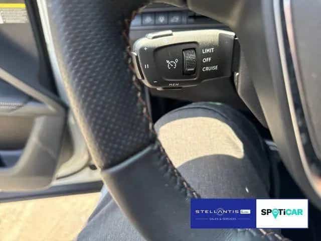 Peugeot 3008 GT 1.5 Navi MirrorLink Pa no 360KAM ACC Foc 02/2023-photo-14