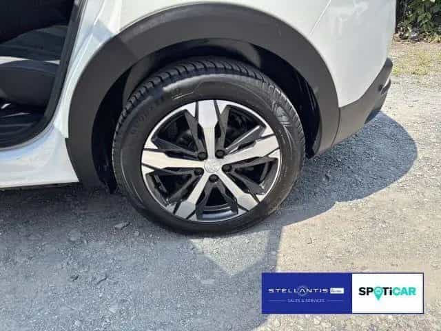 Peugeot 3008 GT 1.5 Navi MirrorLink Pa no 360KAM ACC Foc 02/2023-photo-6