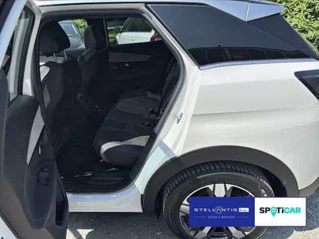 Peugeot 3008 GT 1.5 Navi MirrorLink Pa no 360KAM ACC Foc 02/2023-photo-9