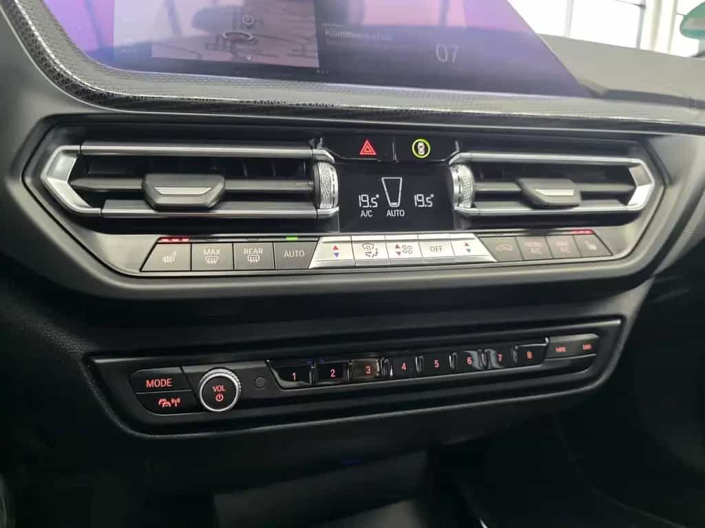 BMW 118 d Shadow-Line Automatik HUD/RFK/Sitzhzg/LM 01/2021-photo-24