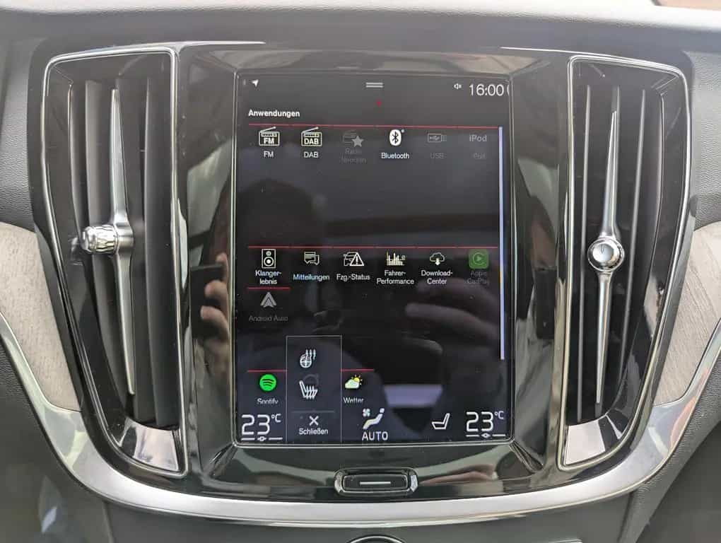 Volvo V60 Inscription PANO LED ACC MEMORY H&R AHK 360° 01/2022-photo-20