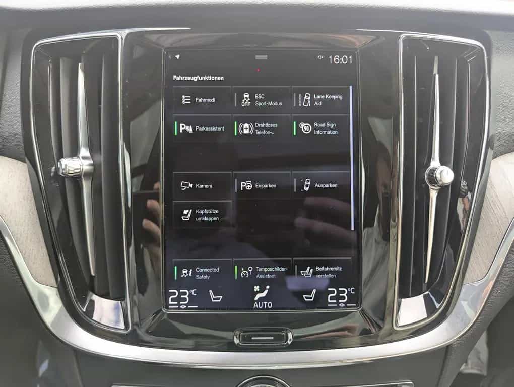 Volvo V60 Inscription PANO LED ACC MEMORY H&R AHK 360° 01/2022-photo-21