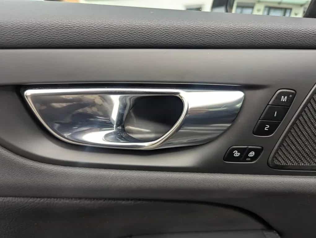 Volvo V60 Inscription PANO LED ACC MEMORY H&R AHK 360° 01/2022-photo-24