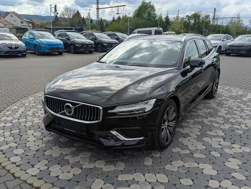 Volvo V60 Inscription PANO LED ACC MEMORY H&R AHK 360° 01/2022-photo-3