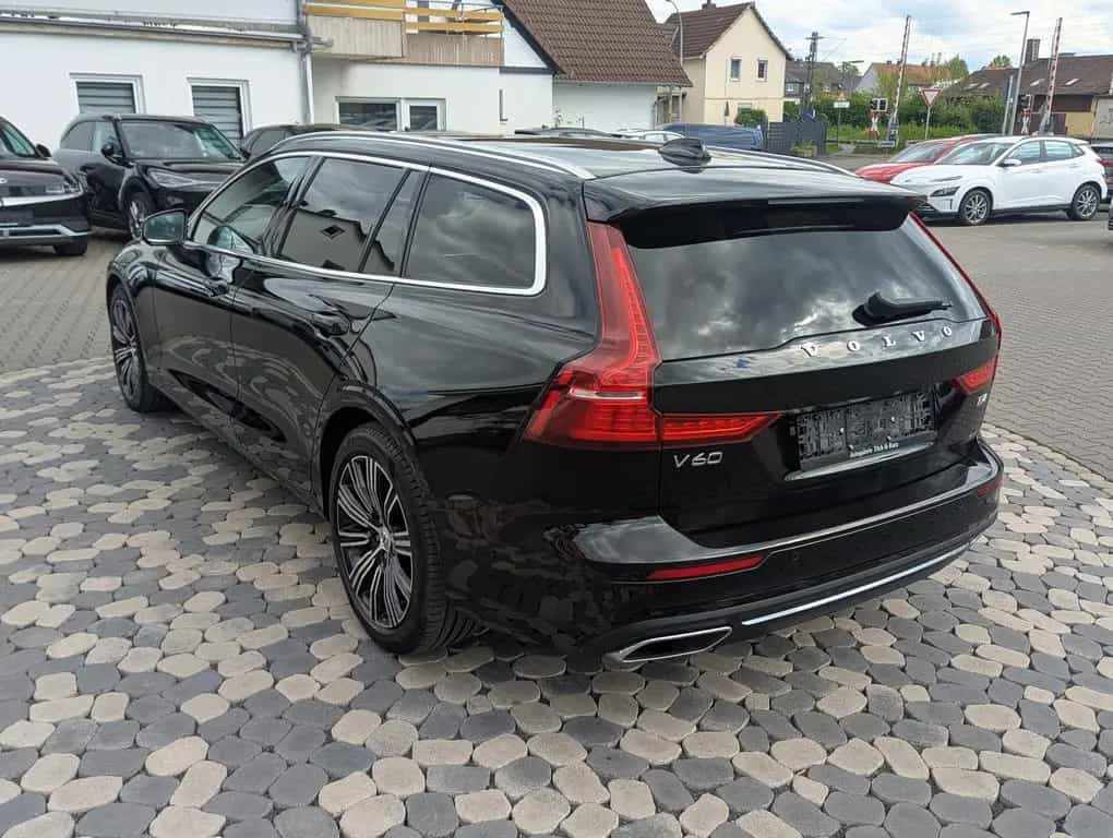 Volvo V60 Inscription PANO LED ACC MEMORY H&R AHK 360° 01/2022-photo-5
