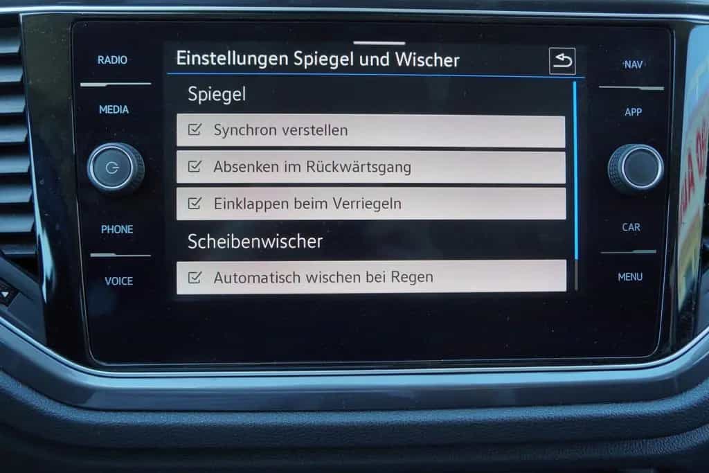 Volkswagen T-Roc R-Line 1.5 TSI DSG LED Navi SHZ Kam VC ACC 05/2021-photo-29