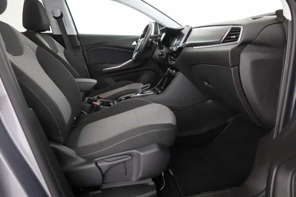 Opel Grandland 1.2DI Turbo Aut. LED Navi Kamera 02/2023-photo-24