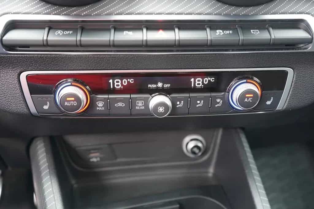 Audi Q2 1.0 TFSI ultra LED Navi Virtual Cockpit ACC 05/2017-photo-20