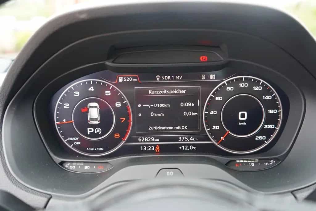 Audi Q2 1.0 TFSI ultra LED Navi Virtual Cockpit ACC 05/2017-photo-24