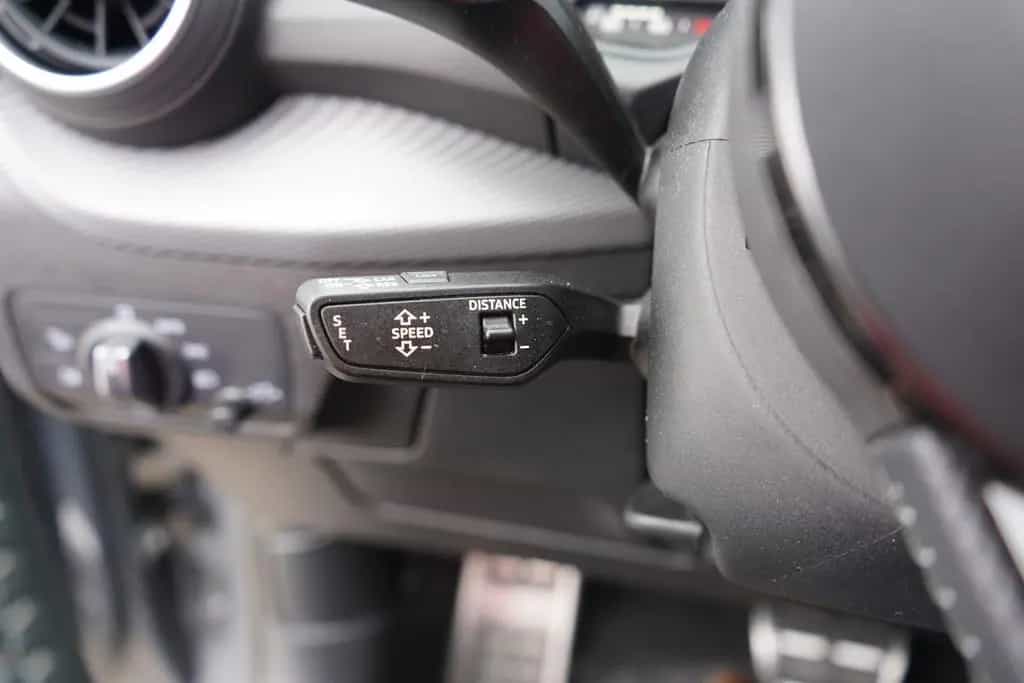 Audi Q2 1.0 TFSI ultra LED Navi Virtual Cockpit ACC 05/2017-photo-26
