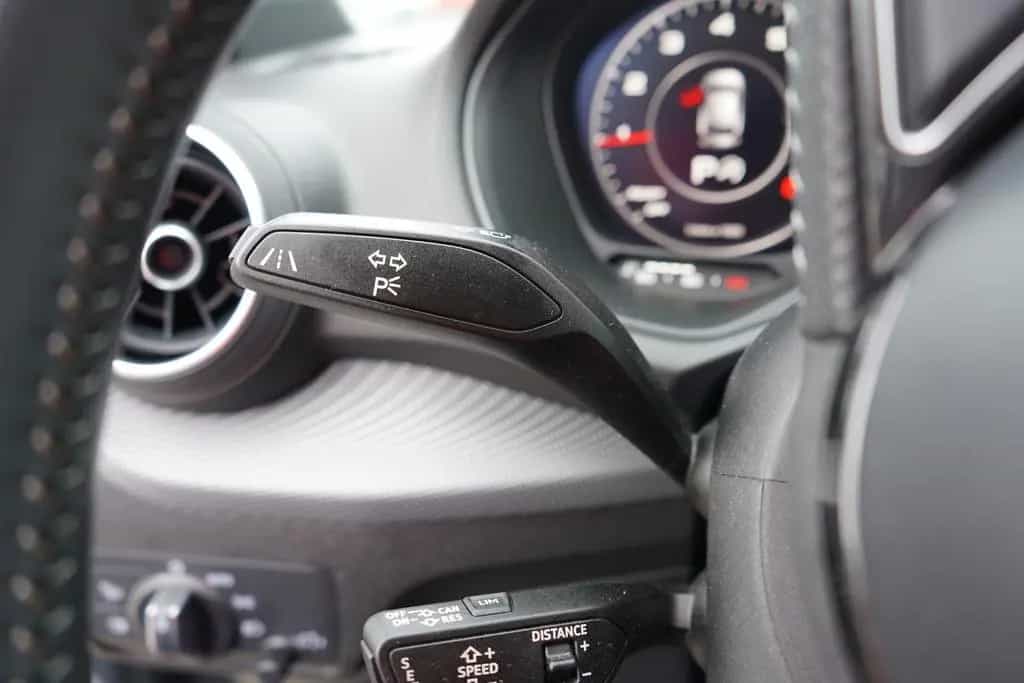 Audi Q2 1.0 TFSI ultra LED Navi Virtual Cockpit ACC 05/2017-photo-27