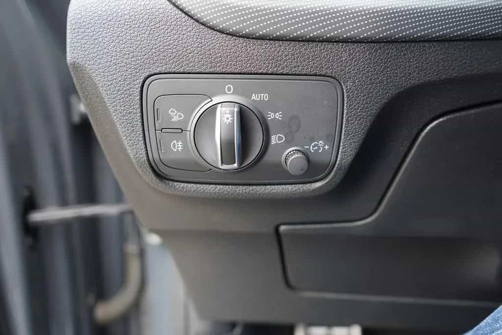 Audi Q2 1.0 TFSI ultra LED Navi Virtual Cockpit ACC 05/2017-photo-28