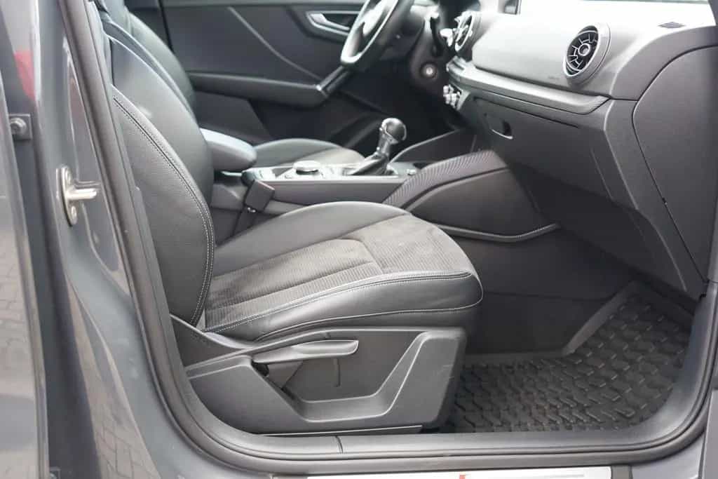 Audi Q2 1.0 TFSI ultra LED Navi Virtual Cockpit ACC 05/2017-photo-31