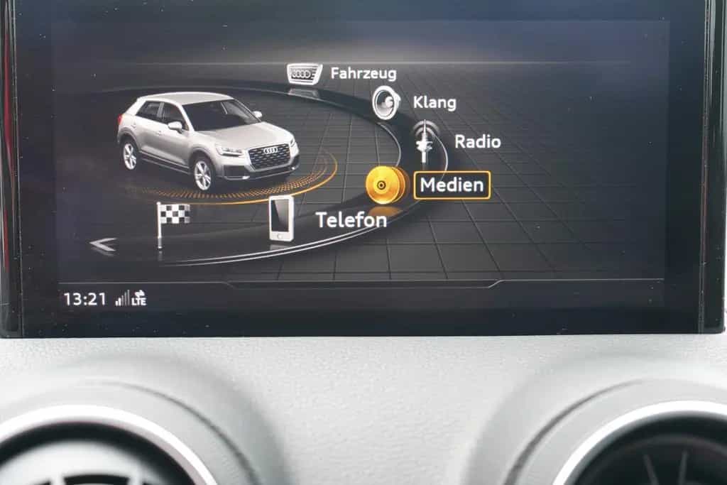 Audi Q2 1.0 TFSI ultra LED Navi Virtual Cockpit ACC 05/2017-photo-38