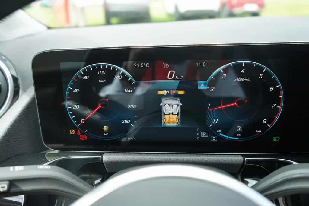 Mercedes-Benz GLA 200 Style DAB AHK el. Heckklappe Kamera Navi 11/2020-photo-16