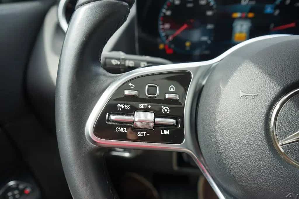 Mercedes-Benz GLA 200 Style DAB AHK el. Heckklappe Kamera Navi 11/2020-photo-19
