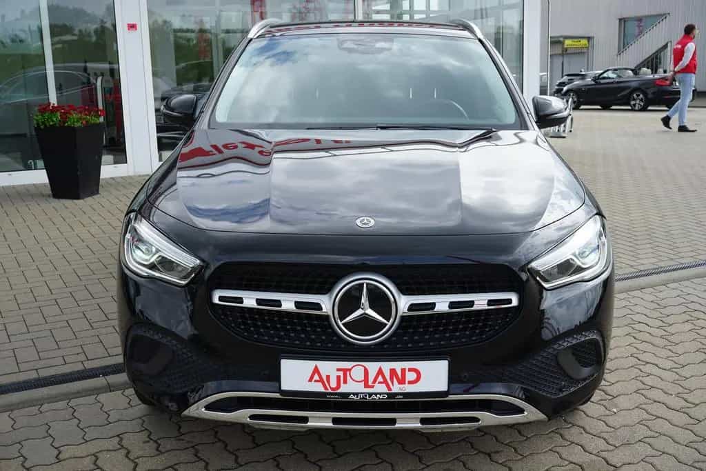 Mercedes-Benz GLA 200 Style DAB AHK el. Heckklappe Kamera Navi 11/2020-photo-2