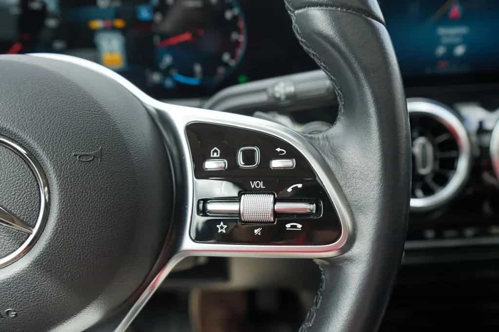 Mercedes-Benz GLA 200 Style DAB AHK el. Heckklappe Kamera Navi 11/2020-photo-20