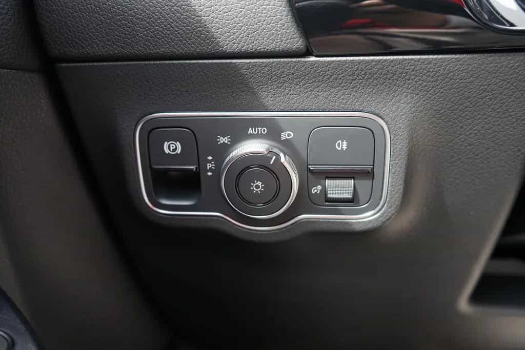 Mercedes-Benz GLA 200 Style DAB AHK el. Heckklappe Kamera Navi 11/2020-photo-24