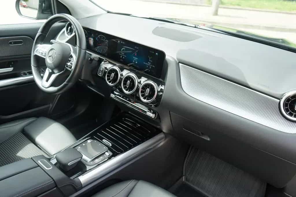 Mercedes-Benz GLA 200 Style DAB AHK el. Heckklappe Kamera Navi 11/2020-photo-29